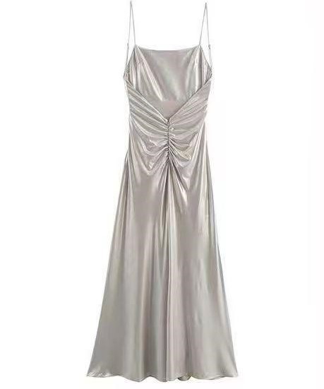 Robe Longue Satinée à Bretelles Fines