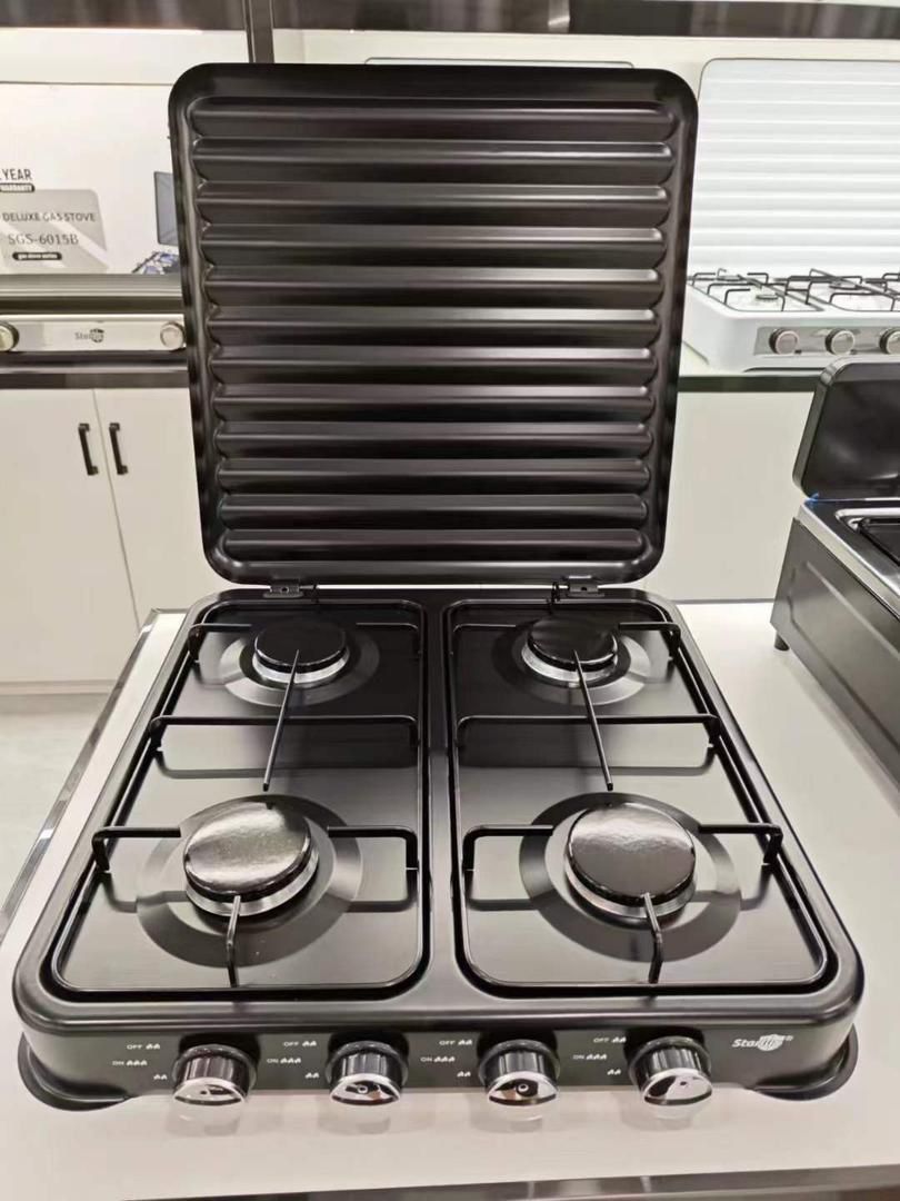 Réchaud à gaz 4 feux avec couvercle