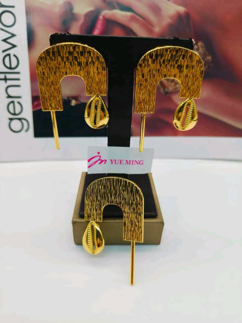 ✨ Ensemble Bijoux Fashion – Boucles d’Oreilles & Bague Assortie