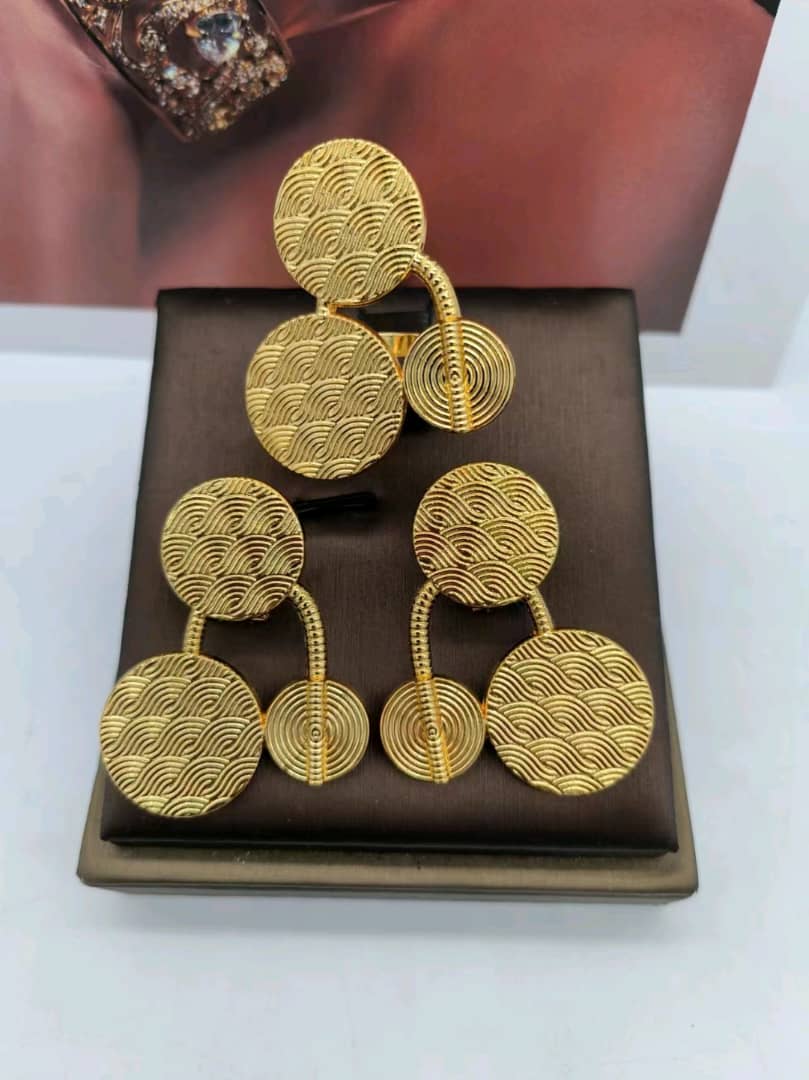 ✨ Ensemble Bijoux Fashion – Boucles d’Oreilles & Bague Assortie