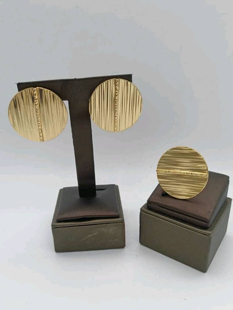 ✨ Ensemble Bijoux Fashion – Boucles d’Oreilles & Bague Assortie