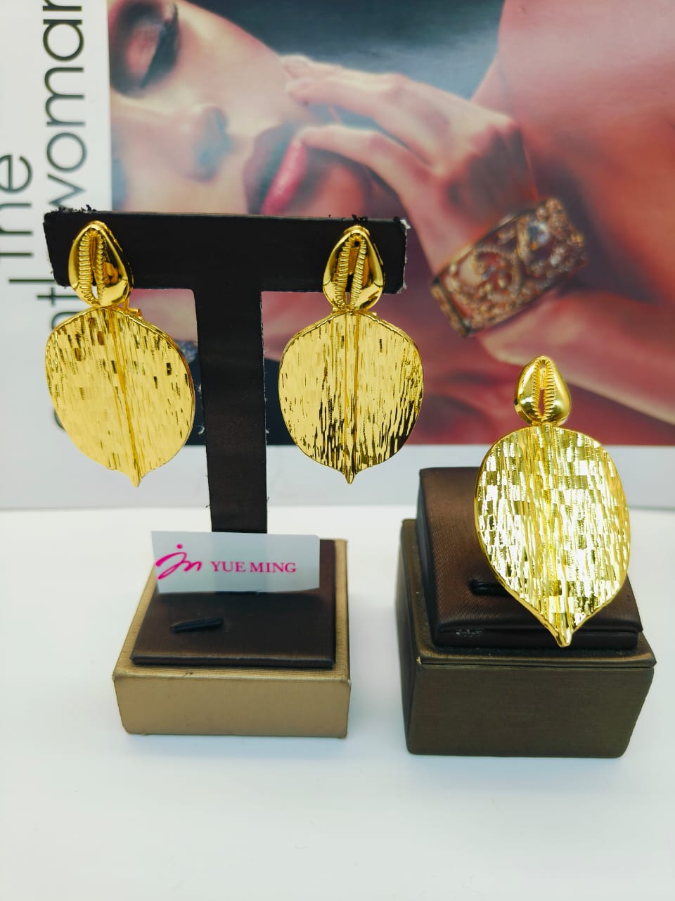 ✨ Ensemble Bijoux Fashion – Boucles d’Oreilles & Bague Assortie