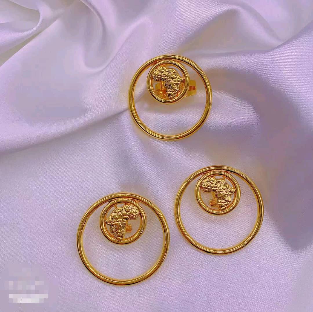 ✨ Ensemble Bijoux Fashion – Boucles d’Oreilles & Bague Assortie