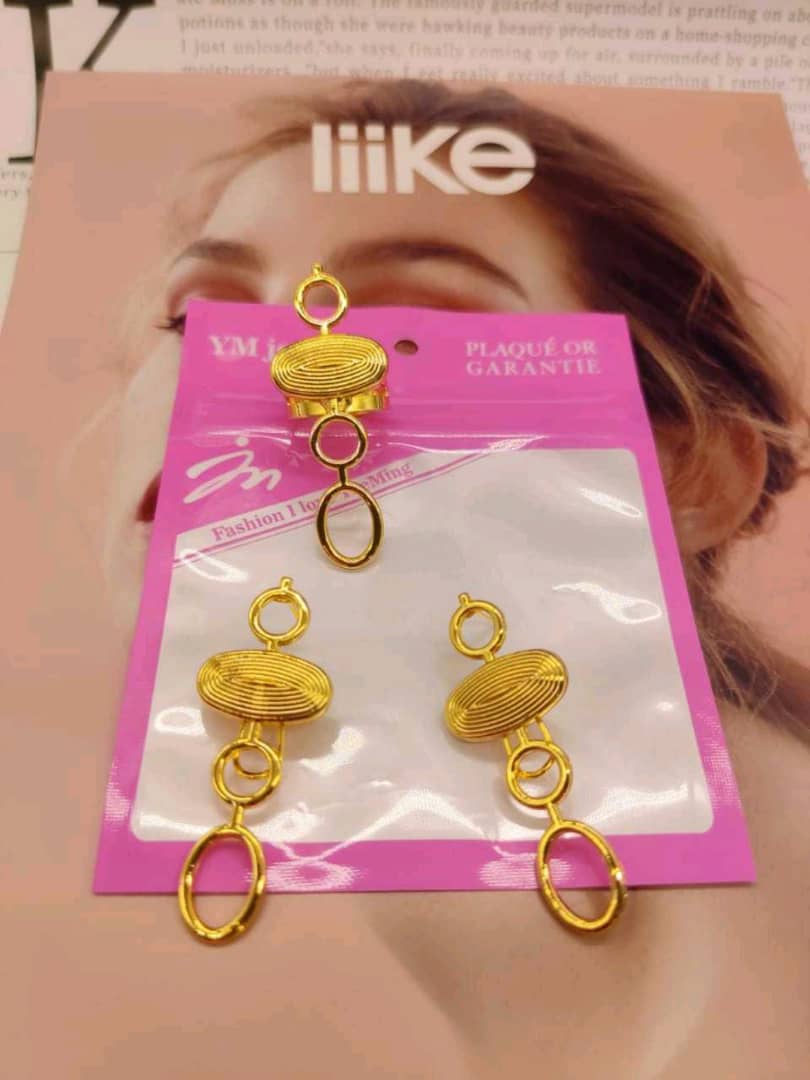 ✨ Ensemble Bijoux Fashion – Boucles d’Oreilles & Bague Assortie