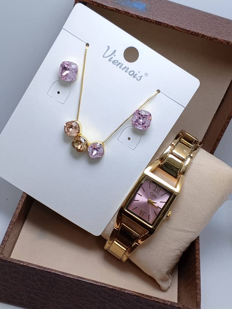 ⭐ Ensemble VIENOIS – Collier, Boucles d’Oreilles & Montre en Acier Inoxydable
