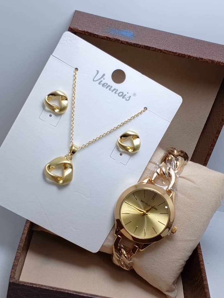 ⭐ Ensemble VIENOIS – Collier, Boucles d’Oreilles & Montre en Acier Inoxydable