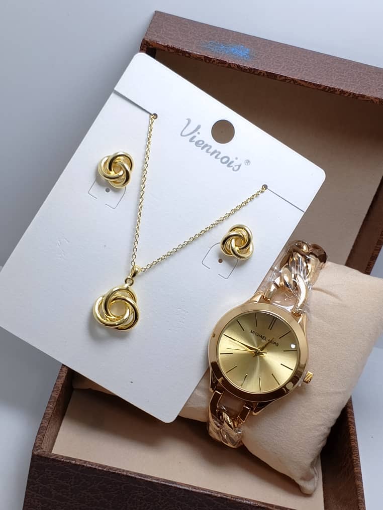 ⭐ Ensemble VIENOIS – Collier, Boucles d’Oreilles & Montre en Acier Inoxydable