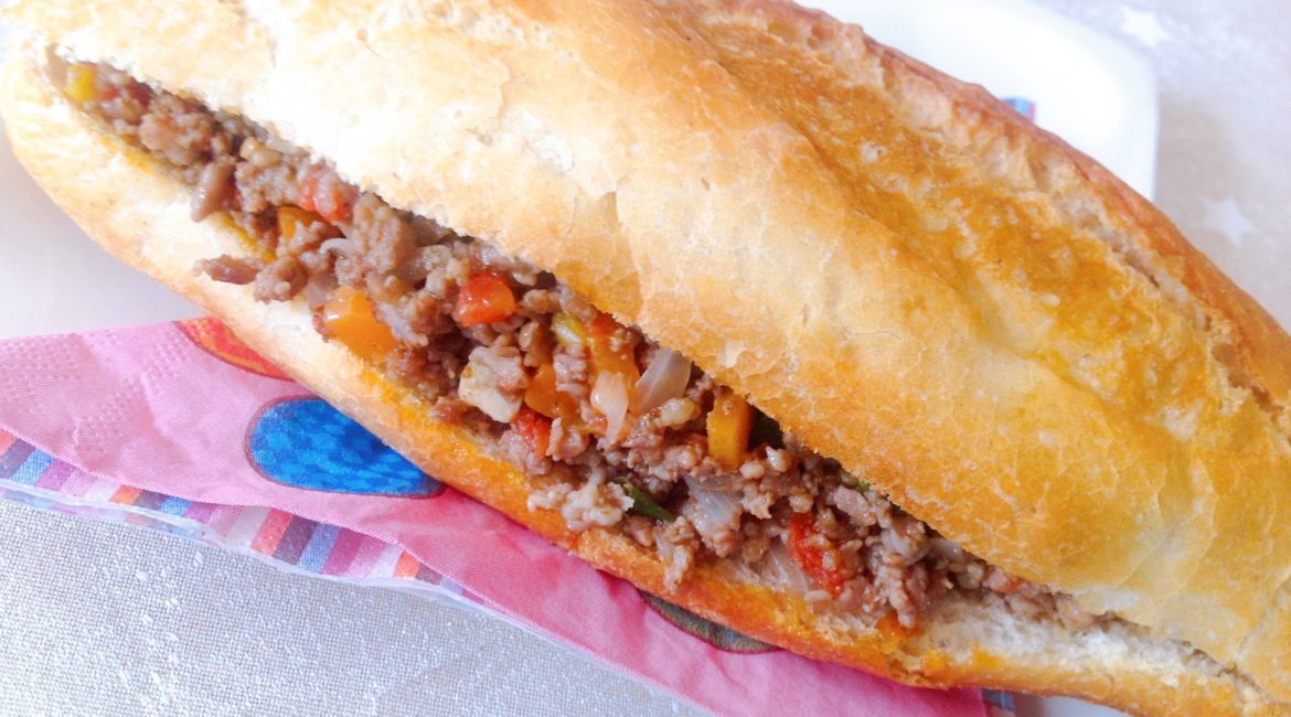 Sandwich : pain + viande haché ou poisson