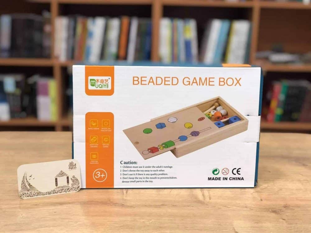 Beaded Game Box – Boîte de Jeu à Perles Éducative