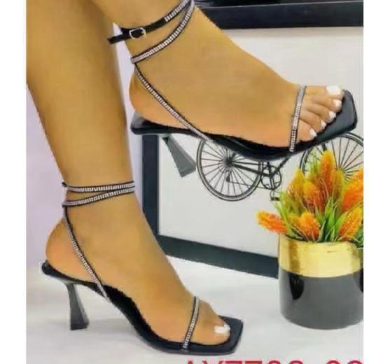 Sandales à talons ouverts – Élégance & Confort