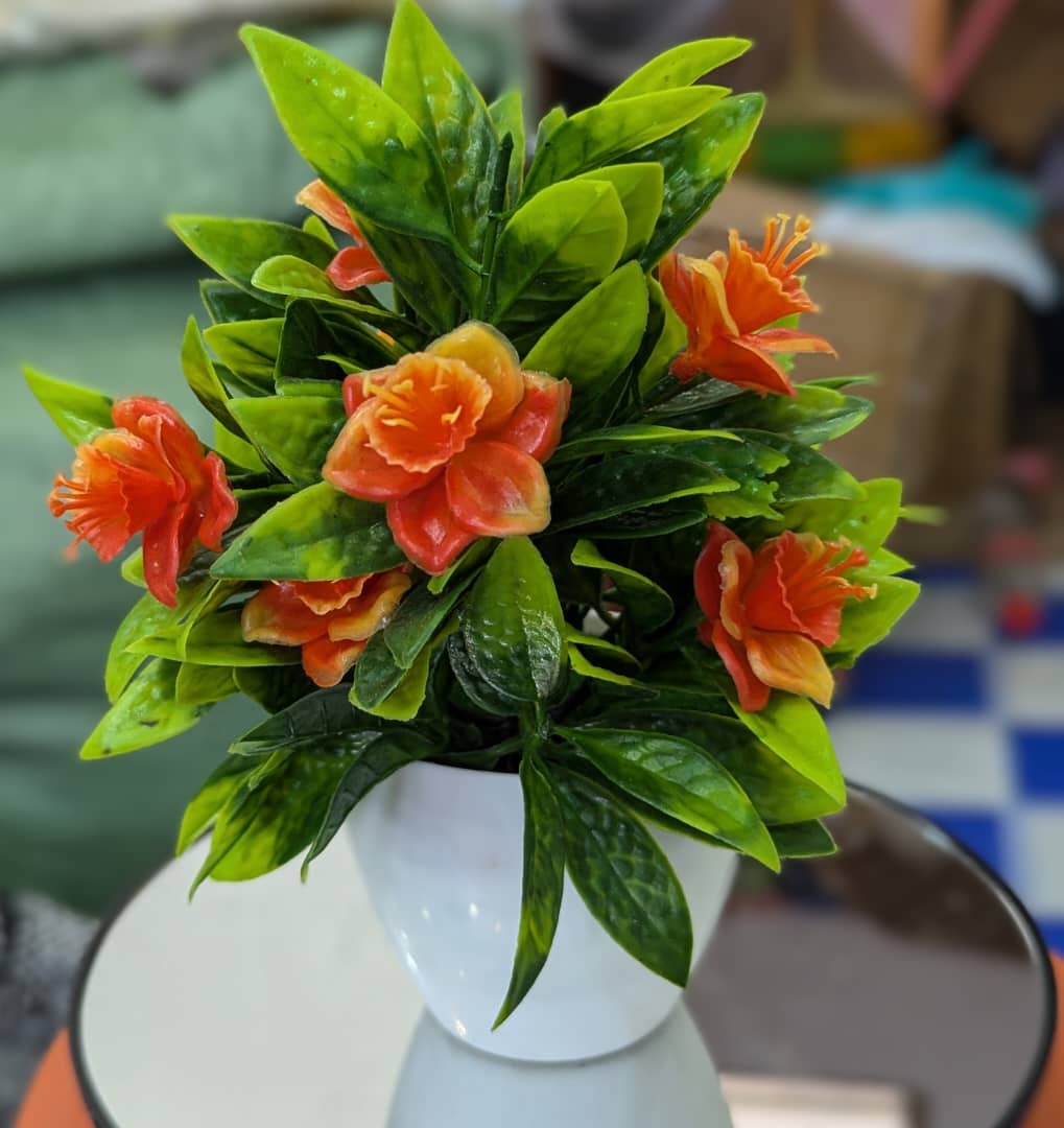 Plante Artificielle Décorative en Pot Blanc