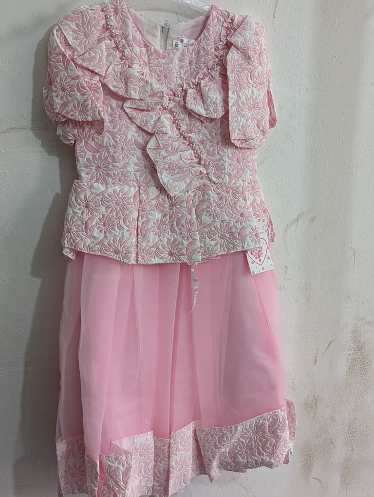 Robe Fille de Cérémonie Rose Fleurie – Élégance Douce