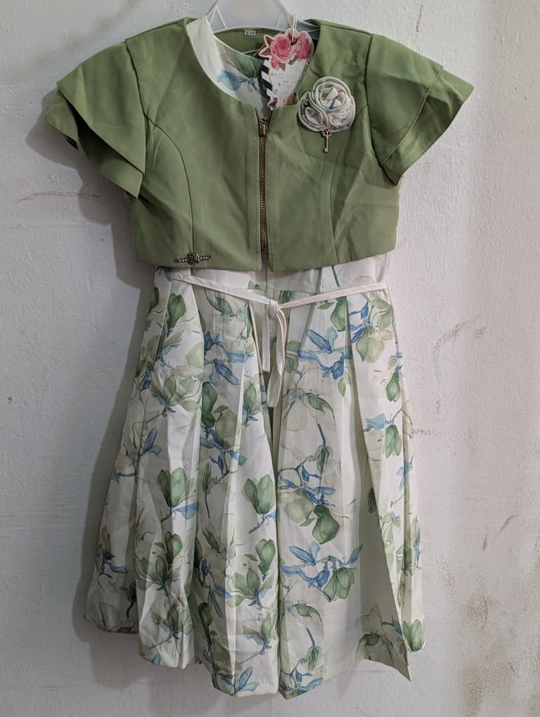 Robe Fille Verte et Blanche à Motifs Floraux