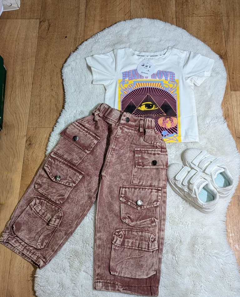Ensemble Enfant – T-shirt Graphique & Pantalon Cargo Vintage