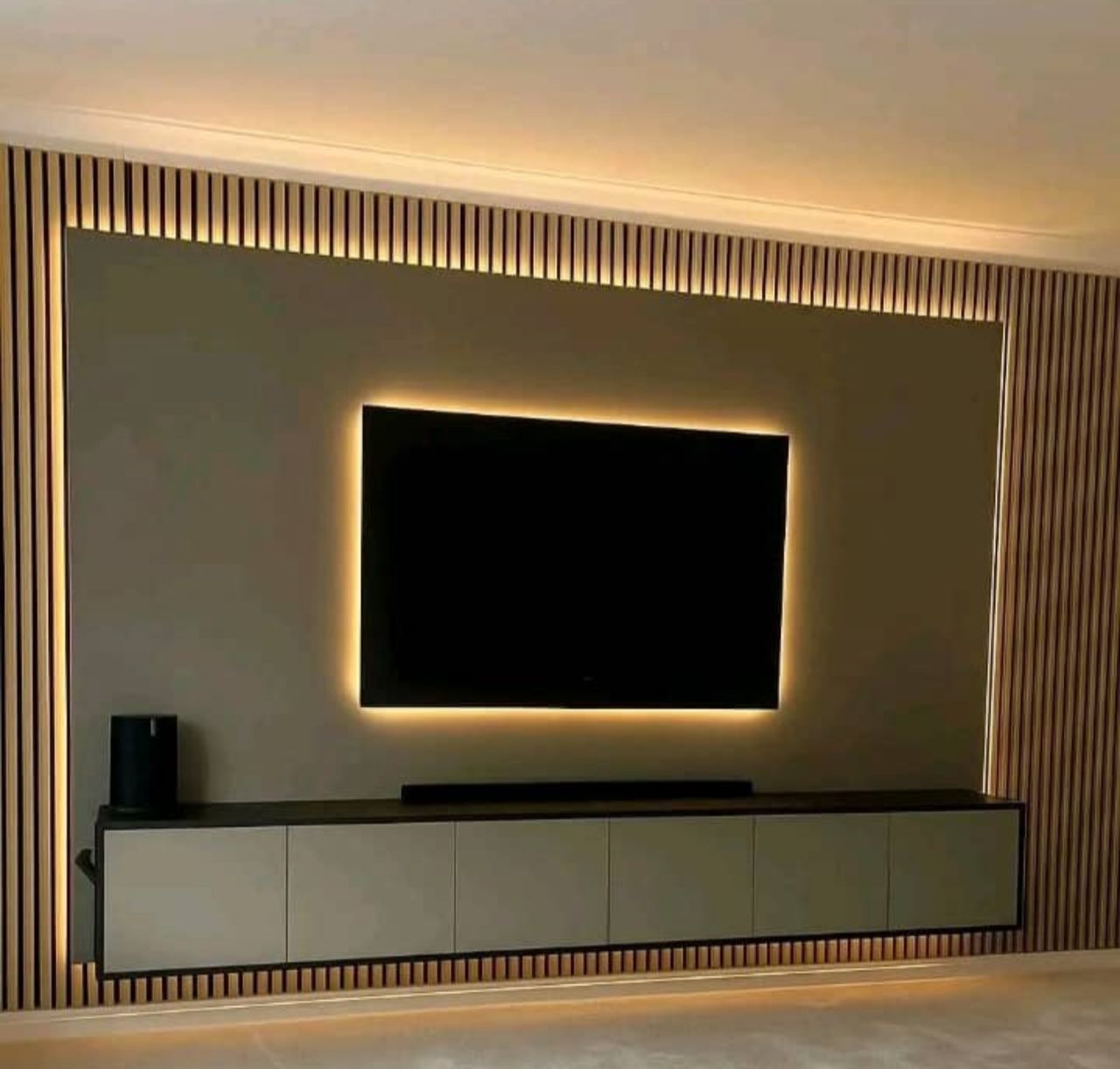 Meuble TV mural moderne