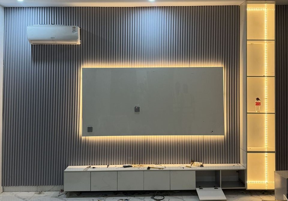 Meuble TV mural moderne