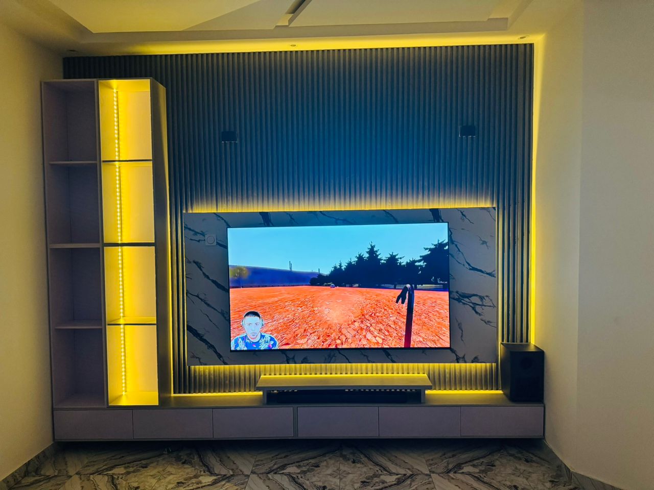 Meuble TV mural moderne