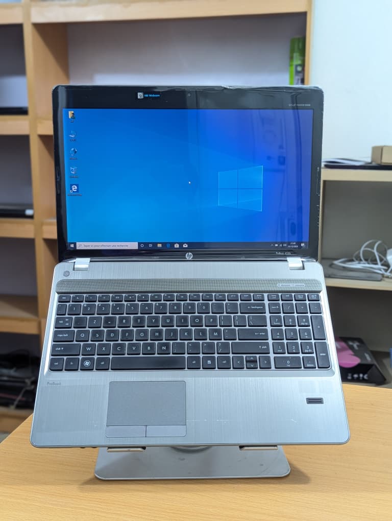 Ordinateur Portable Core i5 – Performance & Rapidité